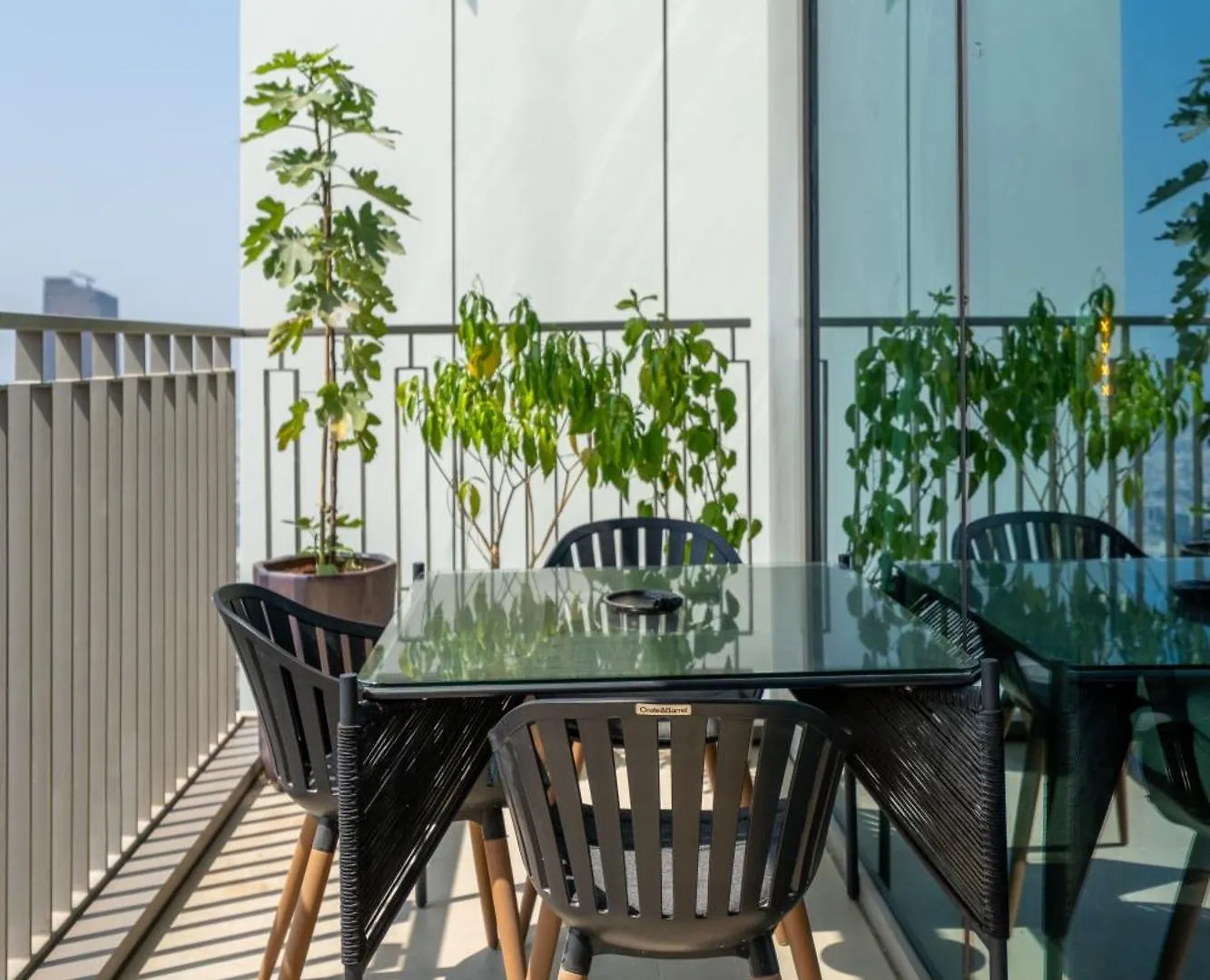 Exclusive Front Row Seats To Burj Khalifa Fireworks From Penthouse Level, Downtown Dubai Apartment United Arab Emirates