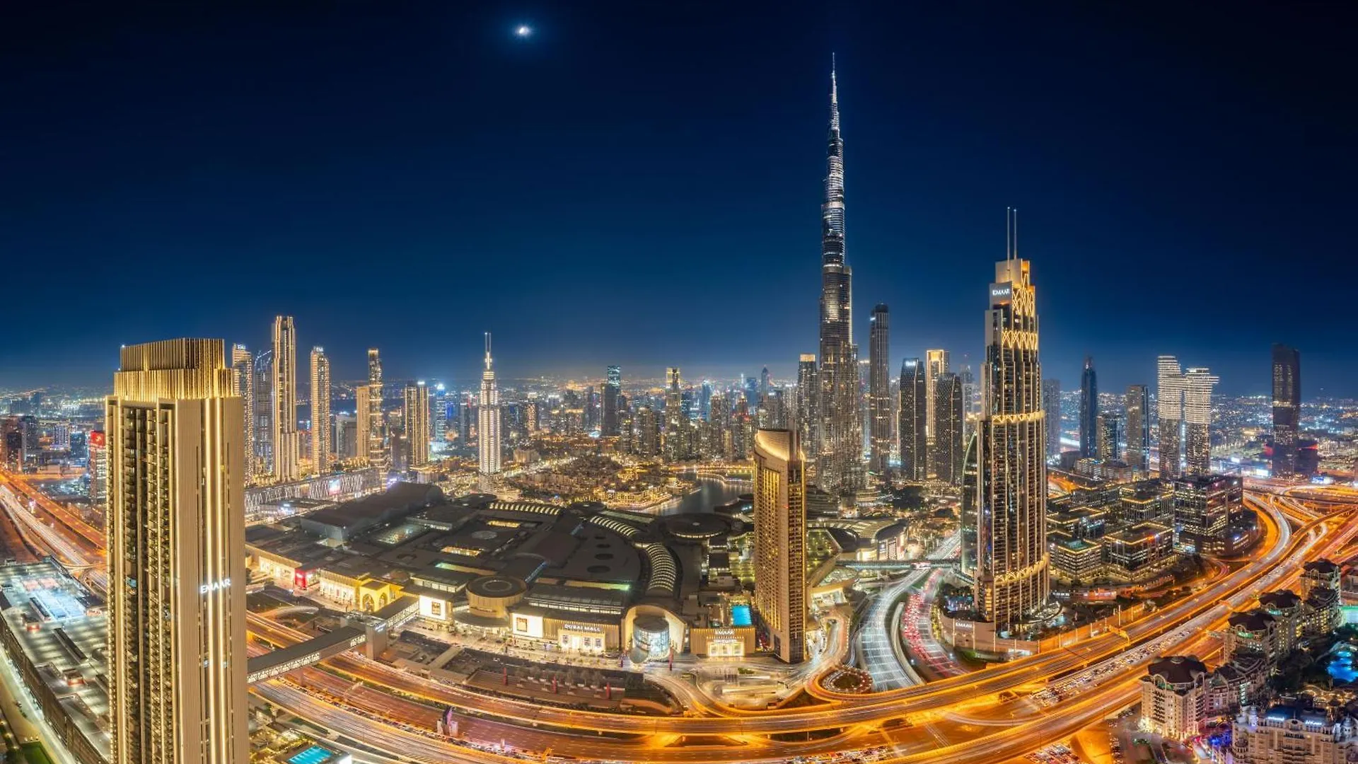 Exclusive Front Row Seats To Burj Khalifa Fireworks From Penthouse Level, Downtown Dubai Apartment 0*,