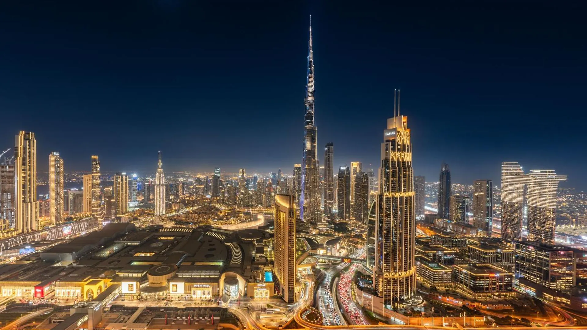 Exclusive Front Row Seats To Burj Khalifa Fireworks From Penthouse Level, Downtown Dubai Apartment