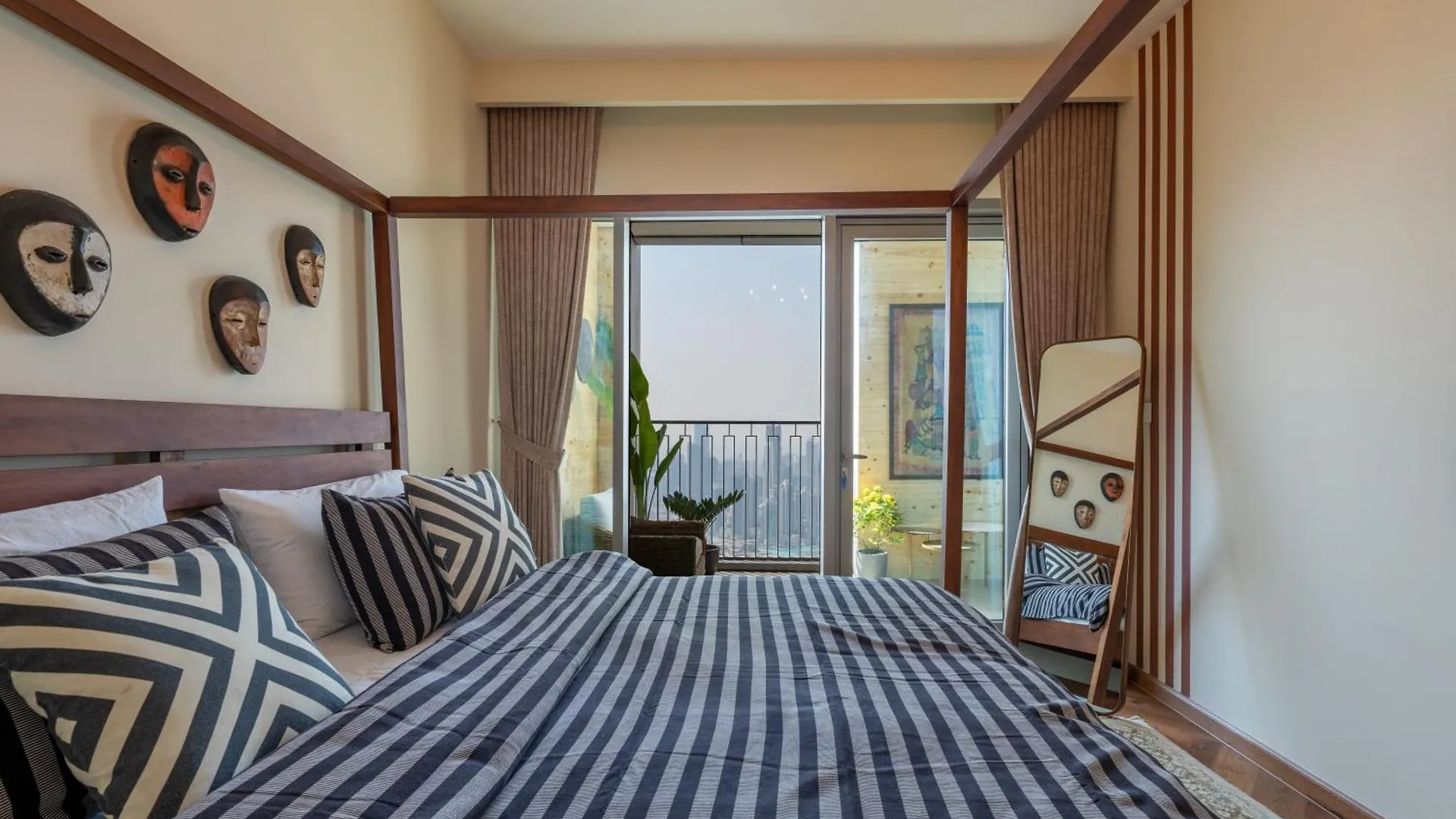 Exclusive Front Row Seats To Burj Khalifa Fireworks From Penthouse Level, Downtown Dubai Apartment