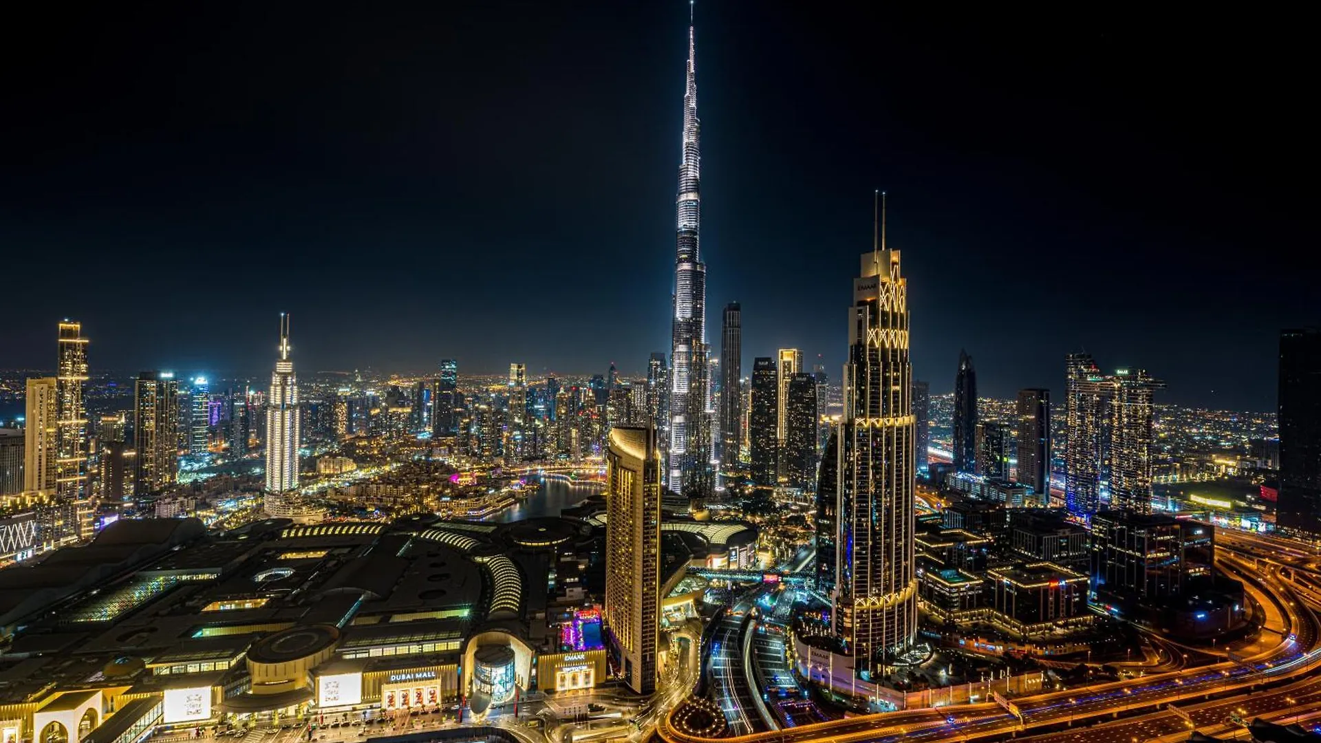 Exclusive Front Row Seats To Burj Khalifa Fireworks From Penthouse Level, Downtown Dubai Apartment
