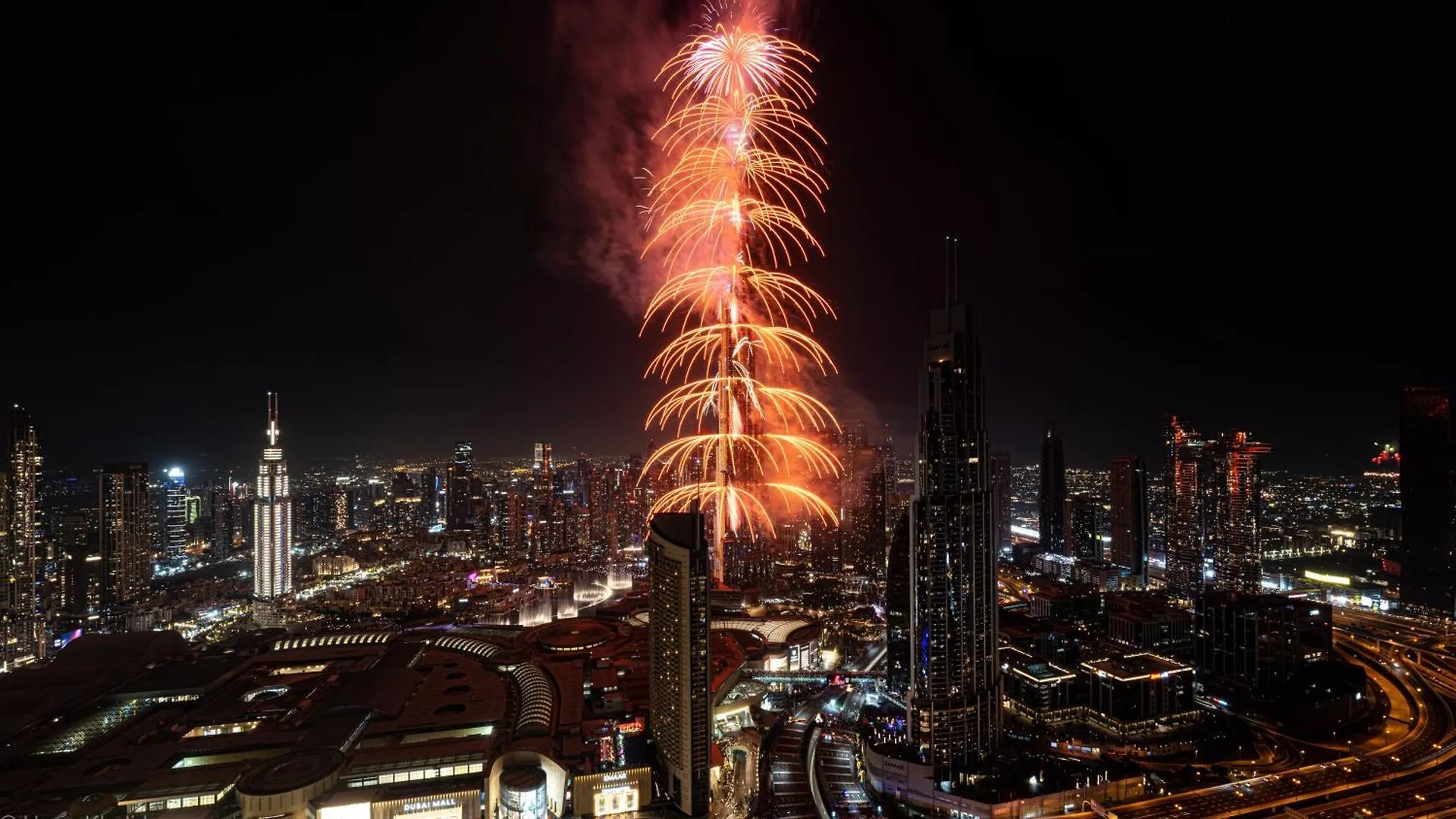 Exclusive Front Row Seats To Burj Khalifa Fireworks From Penthouse Level, Downtown Dubai Apartment