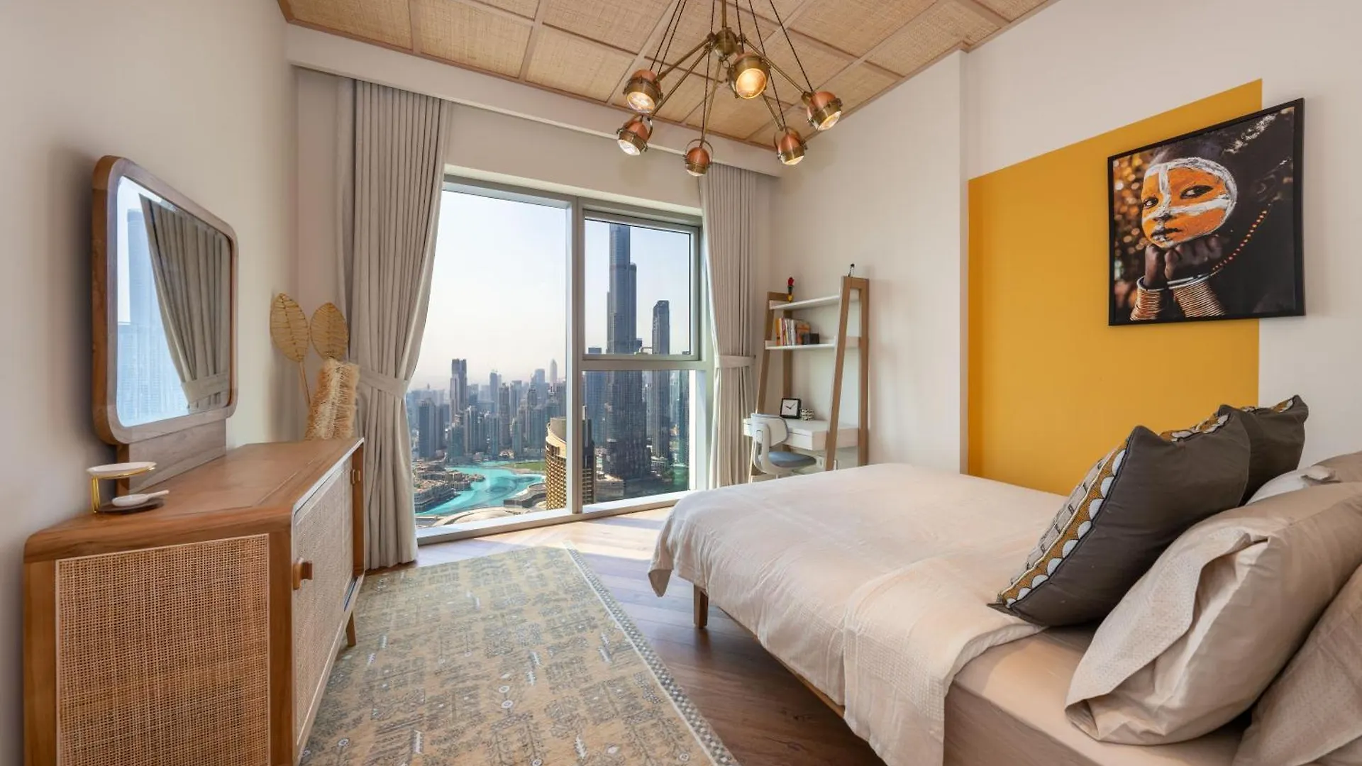 Exclusive Front Row Seats To Burj Khalifa Fireworks From Penthouse Level, Downtown Dubai Lägenhet